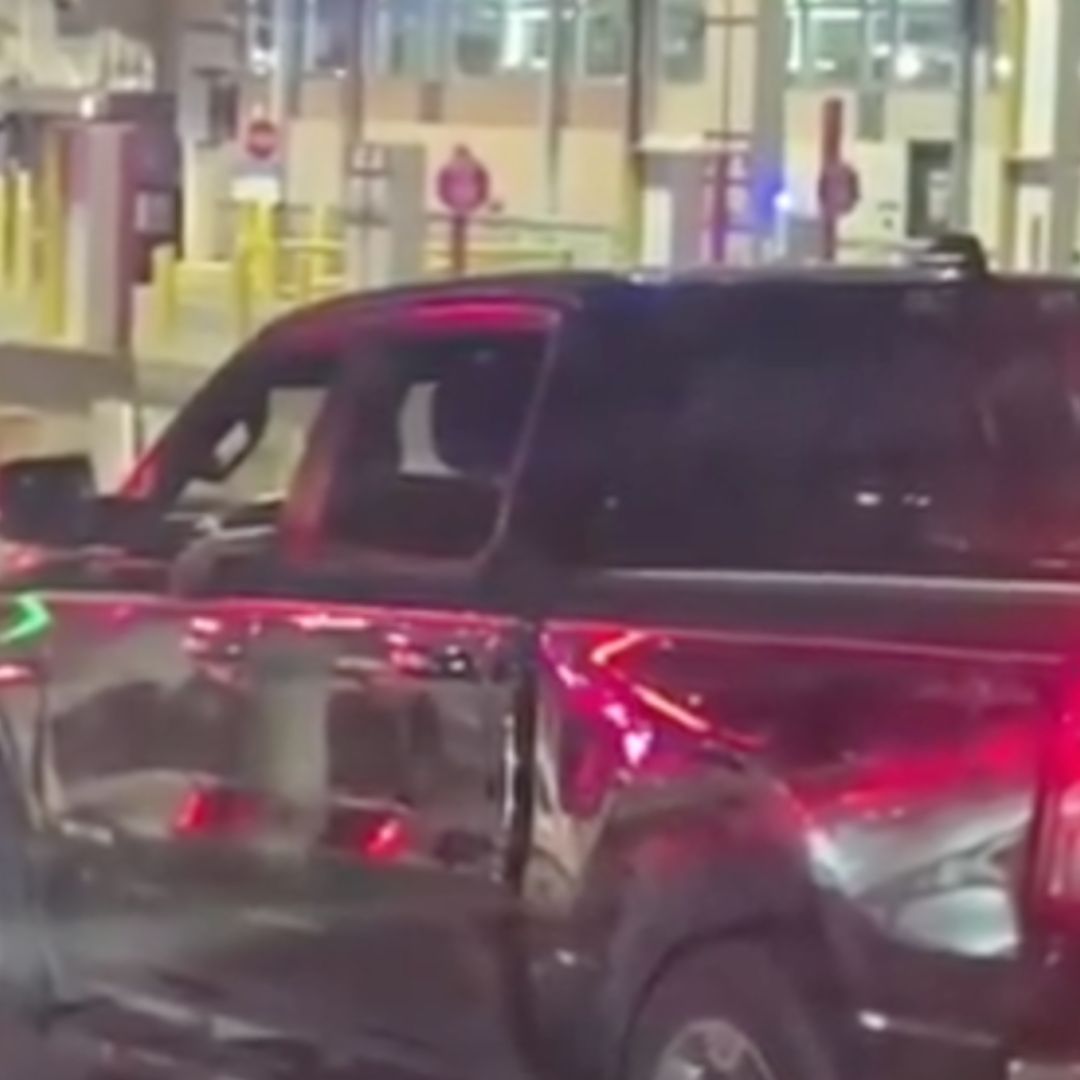 El hombre fue grabado y el video se volvió viral.